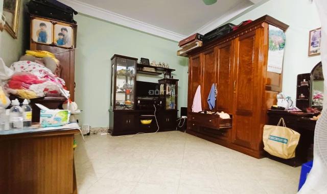 Bán gấp nhà Nguyễn Khánh Toàn 7t thang máy lô góc ngõ ô tô tải kinh doanh - hạ sâu 3 tỷ