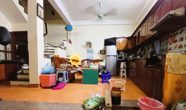 Bán gấp nhà Nguyễn Khánh Toàn 7t thang máy lô góc ngõ ô tô tải kinh doanh - hạ sâu 3 tỷ