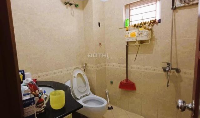 Bán gấp nhà Nguyễn Khánh Toàn 7t thang máy lô góc ngõ ô tô tải kinh doanh - hạ sâu 3 tỷ