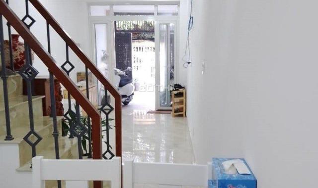 Cần bán nhà mặt tiền phường Bình An Quận 2 diện tích 40m2 nhỉnh 5 tỷ 3 tầng