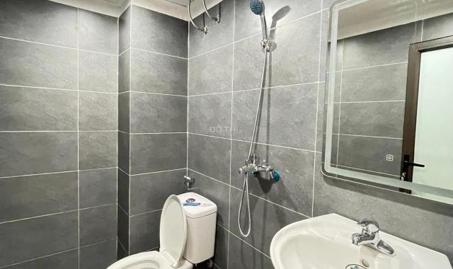 Bán nhà phố Đại La, Hai Bà Trưng, gần phố, ba gác đỗ cửa, ở ngay, 40m2, 4 tầng, giá 4 tỷ 4