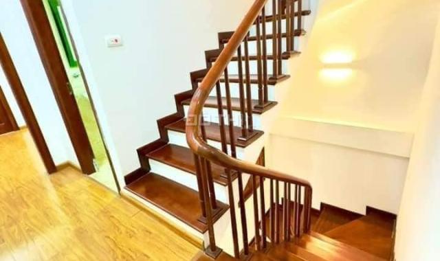 Bán nhà dv Mỗ Lao, 52m2, 4T, siêu hiếm, phân lô, ô tô đỗ cửa vào nhà, kinh doanh nhộn nhịp ngày đêm