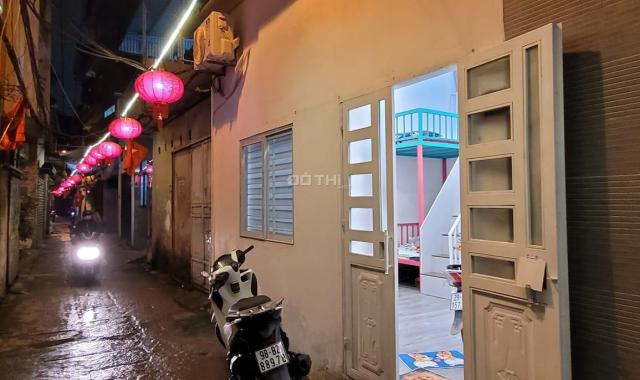 Sốc Quá! Cách đúng 1 nhà ra phố ngay cầu Hữu Hòa 45m2 nhà cấp 4 có gác xép 2 tỷ X