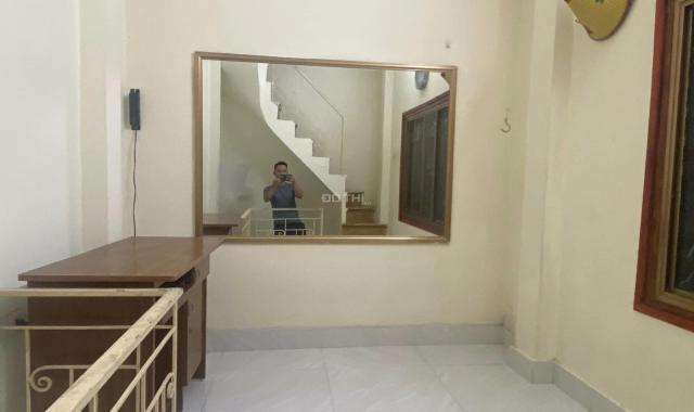 Nhà dưới 1 tỷ đẹp 4 tầng 1 tum - ba gác đỗ cửa cách ô tô 20m - Hồng Mai, Hai Bà Trưng