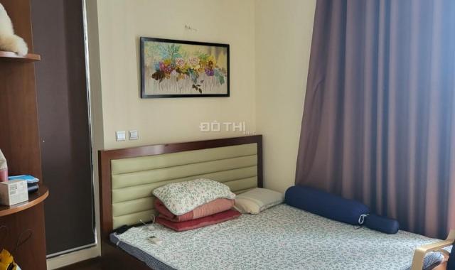 Cho thuê căn hộ Tràng An Complex, tầng 21, dt 82m2, loại 2 PN, 2WC, đầy đủ đồ. LH: 0914167722
