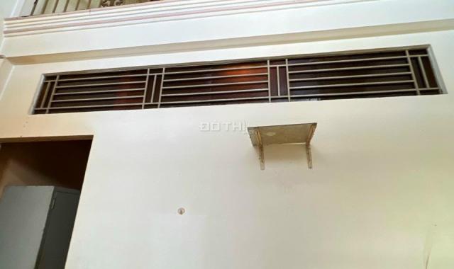 Bán nhà trệt lửng hẻm nhánh 15 Hoàng Văn Thụ giá siêu rẻ chỉ 1 tỷ 190 triệu. Sổ hồng