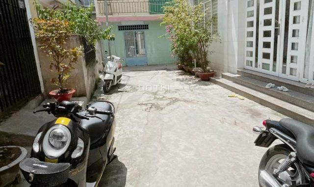 Bán nhà trệt lửng hẻm nhánh 15 Hoàng Văn Thụ giá siêu rẻ chỉ 1 tỷ 190 triệu. Sổ hồng