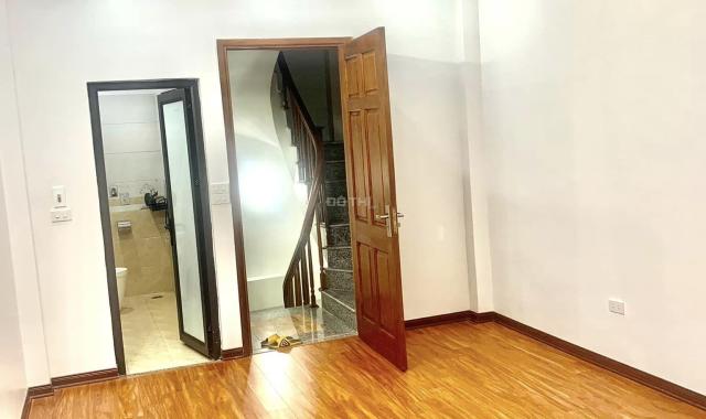 Bán nhà 5 tầng 3 ngủ 3 bước lên ô tô - Yên Xá - Thanh Trì giá 3tỷ (TL mạnh)
