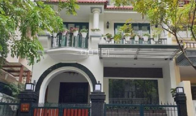 Cho thuê biệt thự 3,5 tầng Mễ Trì Hạ làm trung tâm tiếng, văn phòng, spa cao cấp