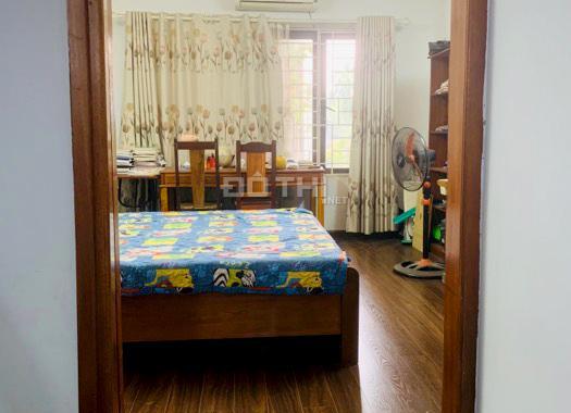 Bán nhà Kim Đồng-Tân Mai, 35m2, 5 tầng, mới, ngõ ba gác tránh xe máy, ô tô gần. Giá 3,3 tỷ
