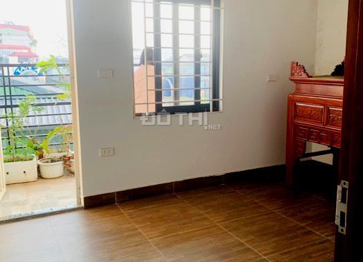 Bán nhà Kim Đồng-Tân Mai, 35m2, 5 tầng, mới, ngõ ba gác tránh xe máy, ô tô gần. Giá 3,3 tỷ