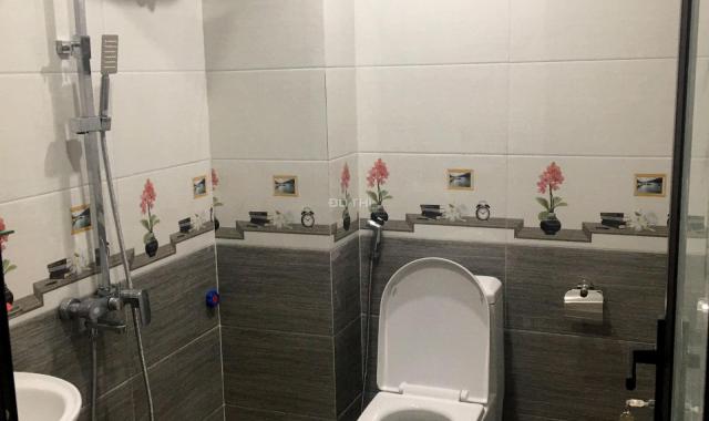 Bán nhà Kim Đồng-Tân Mai, 35m2, 5 tầng, mới, ngõ ba gác tránh xe máy, ô tô gần. Giá 3,3 tỷ