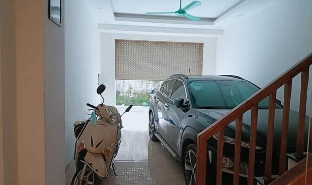 Ga ra ô tô 5 m ra ô tô tránh, 37m Hữu lê Hữu Hòa Thanh Trì nhỉnh 4 tỷ