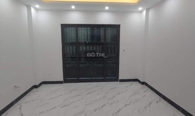 Ga ra ô tô 5 m ra ô tô tránh, 37m Hữu lê Hữu Hòa Thanh Trì nhỉnh 4 tỷ