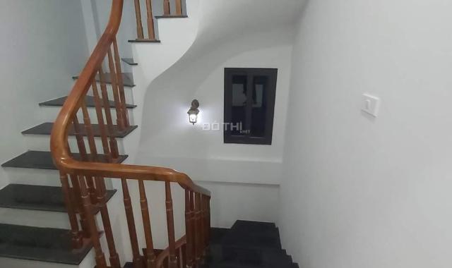Ga ra ô tô 5 m ra ô tô tránh, 37m Hữu lê Hữu Hòa Thanh Trì nhỉnh 4 tỷ