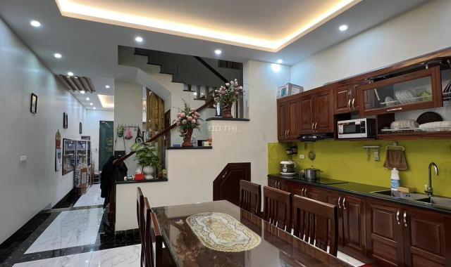 Bán Nhà Chùa Bộc Quận Đống Đa. Tặng nội thất, Gần Phố. 44m x4 Tầng.Mt 4,3m