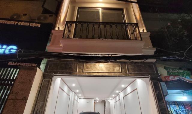 Bán gấp căn nhà xây mới mặt ngõ KD Trương Công Giai Khúc Thừa Dụ Dịch Vọng Quận Cầu Giấy DT 55 m2