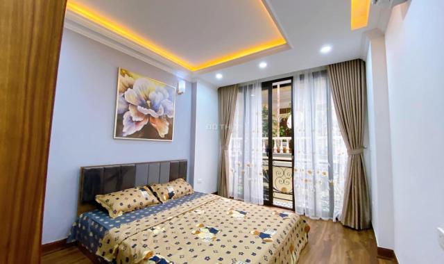 Bán nhà mặt phố quận Hai Bà Trưng, khu Vân Hồ, kinh doanh VIP, vỉa hè rộng 24 tỷ
