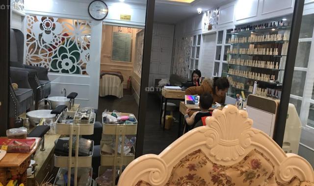 Bán chân đế thương mại chung cư cao cấp Đội cấn 160m2, doanh thu 528 triêu/ 1 năm