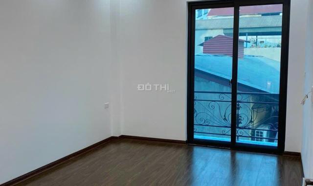 Bán nhà xây mới, mt 4m*5 tầng tại La Khê, Hà Đông, giá hạt rẻ