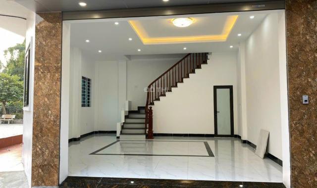 Bán nhà xây mới, mt 4m*5 tầng tại La Khê, Hà Đông, giá hạt rẻ