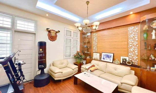 Bán nhà riêng tại Đường Dịch Vọng, Phường Dịch Vọng, Cầu Giấy, Hà Nội diện tích 99m2 giá 30 Tỷ