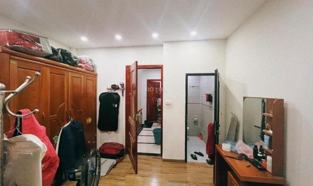 BÁN NHÀ XUÂN THỦY HÀNG XÓM ĐH SƯ PHẠM VÀI BƯỚC Ô TÔ TRÁNH 35M2 GIÁ 3 tỷ 9