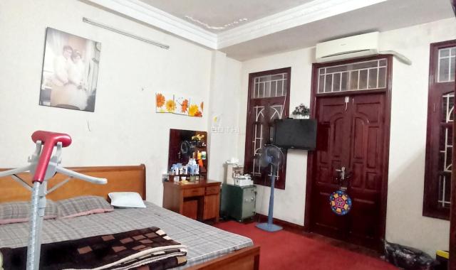 Bán nhà 5 tầng tum phố Cửa  Bắc - Ba Đình - Diện tích 40m2 đầy đủ công năng sử dụng - Giá hợp lý