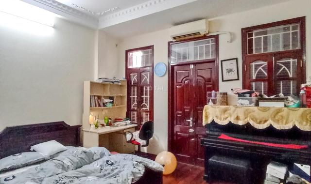 Bán nhà 5 tầng tum phố Cửa  Bắc - Ba Đình - Diện tích 40m2 đầy đủ công năng sử dụng - Giá hợp lý