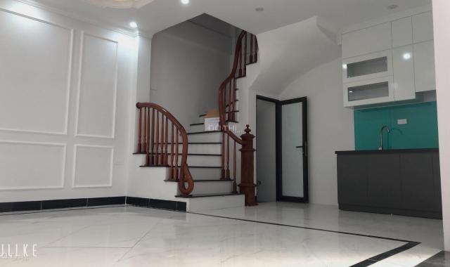 Bán nhà Xuân Phương, Trịnh Văn Bô, DT: 31m2 x 5 tầng, hướng Tây Bắc, giá 2.7 tỷ. LH: 097.3535.231
