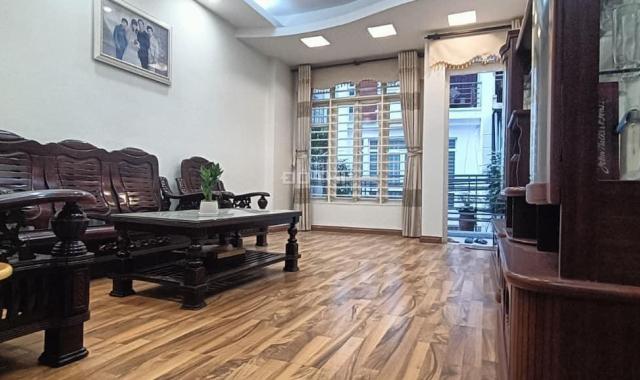 Bán nhà Vạn Phúc, Hà Đông, Phố Lụa ô tô đỗ 69m2, mt 4,3m, 4 tầng, chỉ 6.09 tỷ lh 0966598554.