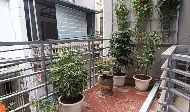 Bán nhà Vạn Phúc, Hà Đông, Phố Lụa ô tô đỗ 69m2, mt 4,3m, 4 tầng, chỉ 6.09 tỷ lh 0966598554.