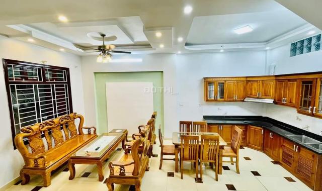 Bán nhà 44m2, mặt tiền 5.4m, 5 tầng Trương Công Giai, ngay gần Công viên Cầu giấy