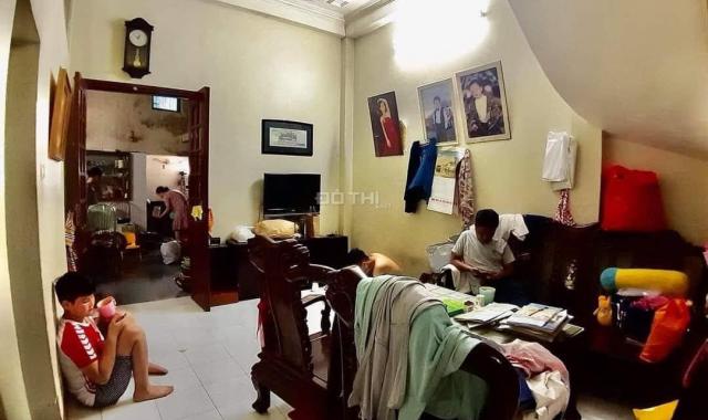 Bán nhà ngõ 29 Dịch Vọng Hậu gần phố hưởng tiện ích 39m giá nhỉnh 4 tỷ