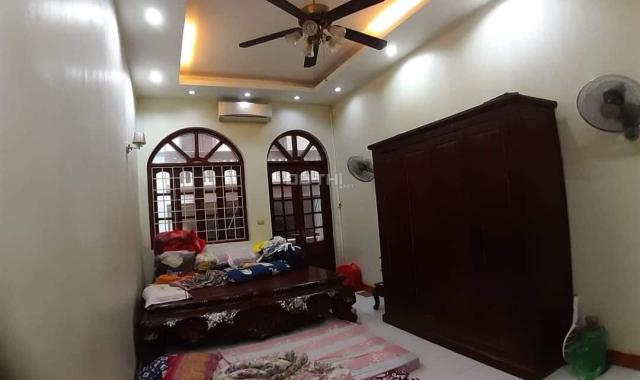 Bán nhà ngõ 29 Dịch Vọng Hậu gần phố hưởng tiện ích 39m giá nhỉnh 4 tỷ