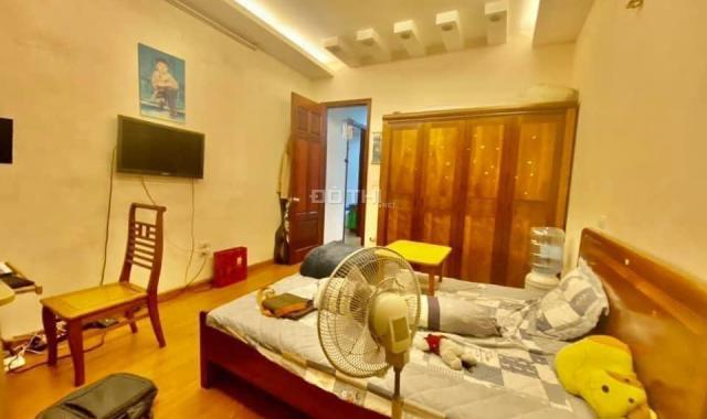 Tăng toàn bộ nội thất  BÁN NHÀ CẦU GIẤY Ô TÔ TRÁNH 35M2 GIÁ 4 tỷ 5 0359597345