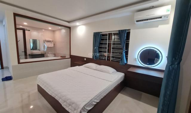 GẤP Khách sạn Vân Phong Khánh Hòa, 35 phòng, diện tích sử dụng 1.470m2, 100% công suất