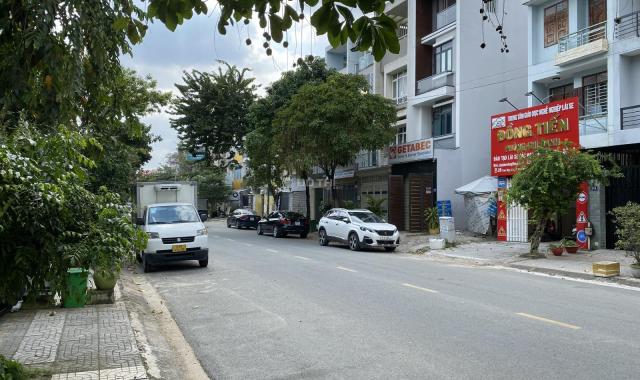 Chính chủ bán NHANH lô đất mặt tiền CAO ĐỨC LÂN, An Phú Quận 2, DT: 4x20m, giá TỐT!!!