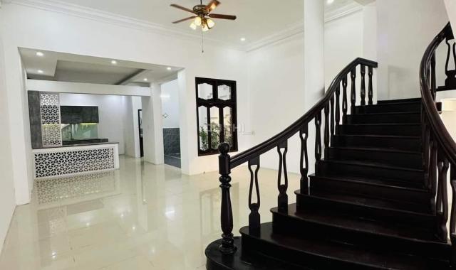 Bán villas sân vườn ngay trung tâm Đà Nẵng. Đường Hoàng Diệu, Gần Chợ Mới.