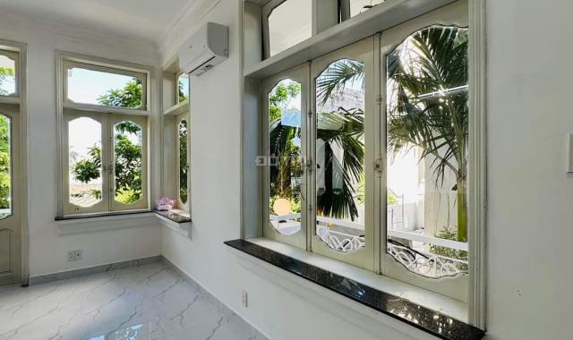 Bán villas sân vườn ngay trung tâm Đà Nẵng. Đường Hoàng Diệu, Gần Chợ Mới.