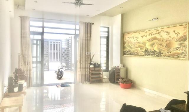 Bán nhà 3 tầng, 172m2. 2 mặt tiền, shhc, giá hơn 6ty, Tăng Nhơn Phú A , Q9
