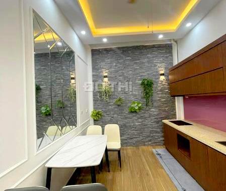 Bán nhà ngõ phố Tân Mai, ô tô gần nhà, 38m2 x 4T cực đẹp, an ninh tốt. Giá 3,5 tỷ