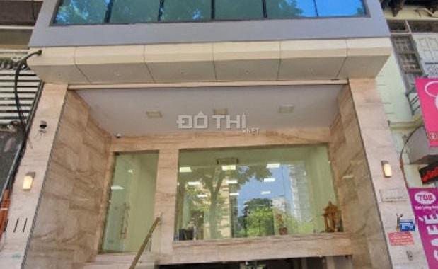 Cho thuê văn phòng 105m2 ở Tây Hồ, thông sàn, điều hòa âm trần sang trọng