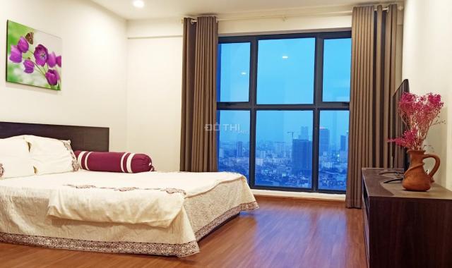 Cho thuê căn hộ chung cư Goldmark City: Căn hộ 156m2 tòa Ruby, 4PN, đầy đủ đồ