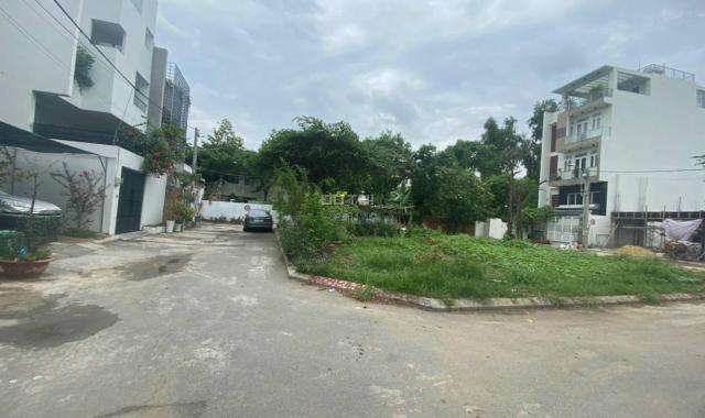 Cần bán lô đất 3 Mặt tiền 111,3m2, An Phú Quận 2, giá 144tr/m2, sổ chính chủ, khu an ninh.