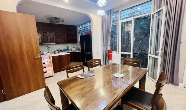 Bán Nhà Thái Hà- Quận Đống Đa, Tặng Nội Thất, Ở Ngay. 41m x4 Tầng.MT4m. 4,x tỷ