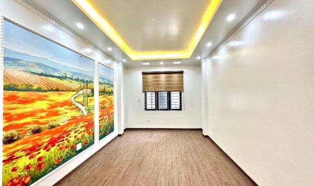 Bán nhà ngõ Vĩnh Tuy, HBT - Nhà mới đẹp - Ngõ rộng ô tô đỗ - 30m2 x 5T giá chỉ 4.75 tỷ