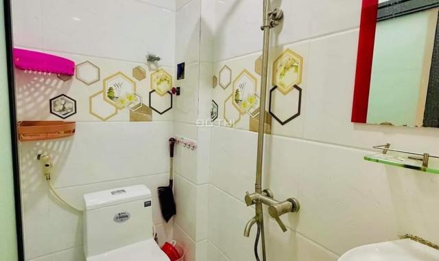 Bán nhà Tỉnh Lộ 10 Bình Tân 84m2 x 2T, Kinh Doanh, giá nhỉnh 5 tỷ TL