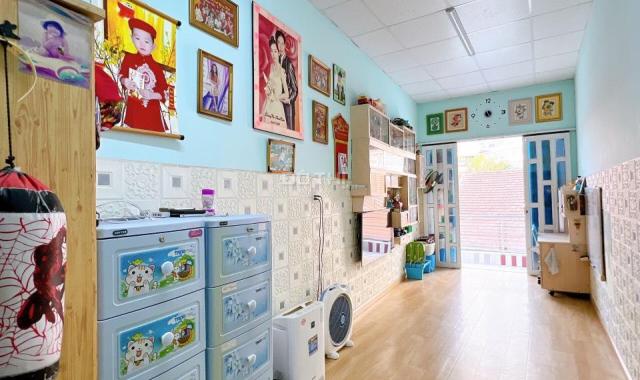 Bán Nhà Bến Vân Đồn, Hẻm xe Tải, 48m2, 5PN, Kinh Doanh, Giá rẻ