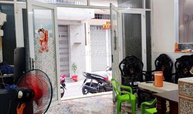 Bán Nhà HXH, sát MT Lạc Long Quân - Quận 11 - 50m2, ngang 4.5M, 4 Tầng, giá cực rẻ